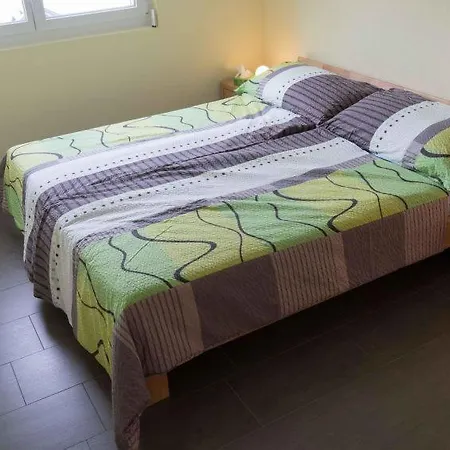 Sleeps 10 Wifi